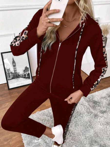 Conjunto de Chaqueta con Cremallera y Pantalón 108010 E148